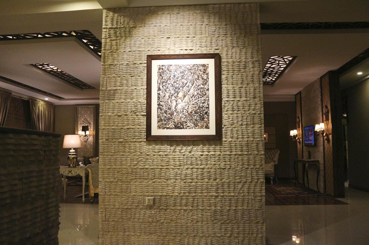 Shelton'S Rezidor Hotel Peshawar Exterior foto